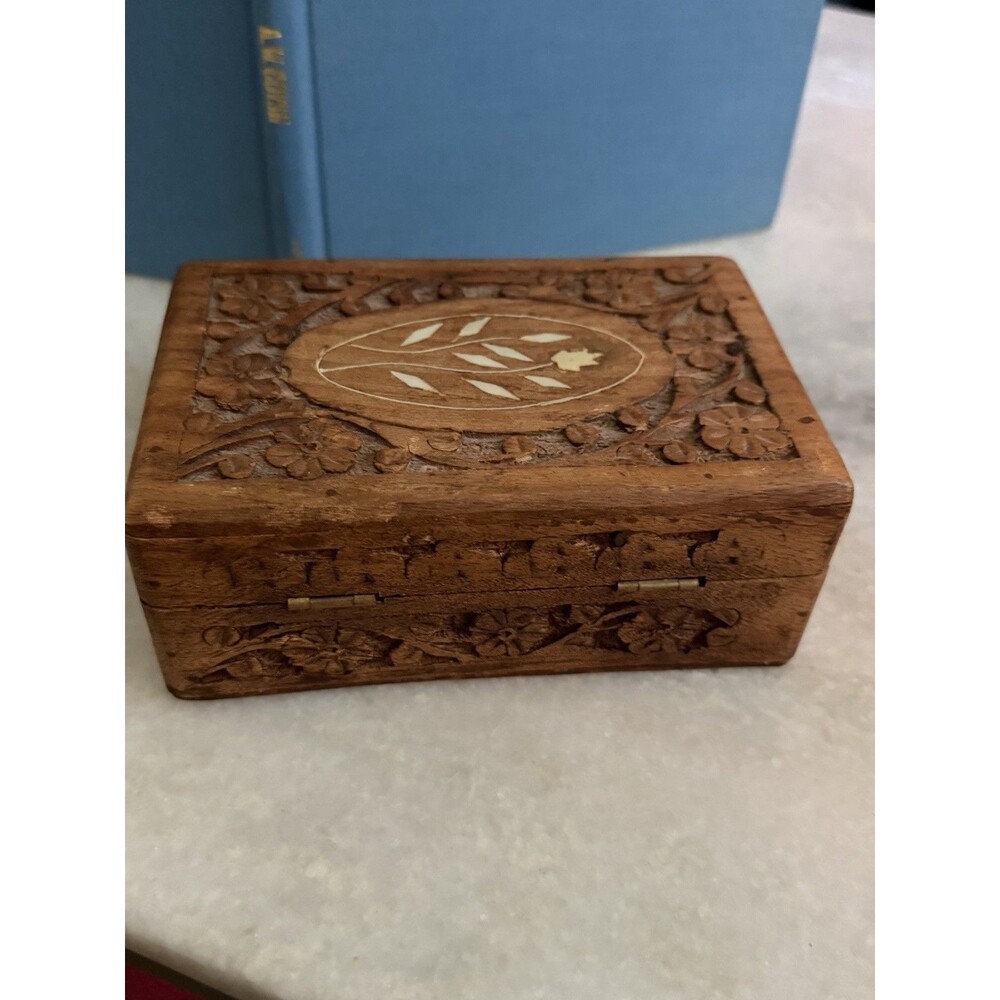 Vintage Indian Wood Hand Carved Shell Inlaid Jewelry Box Hinged Lid